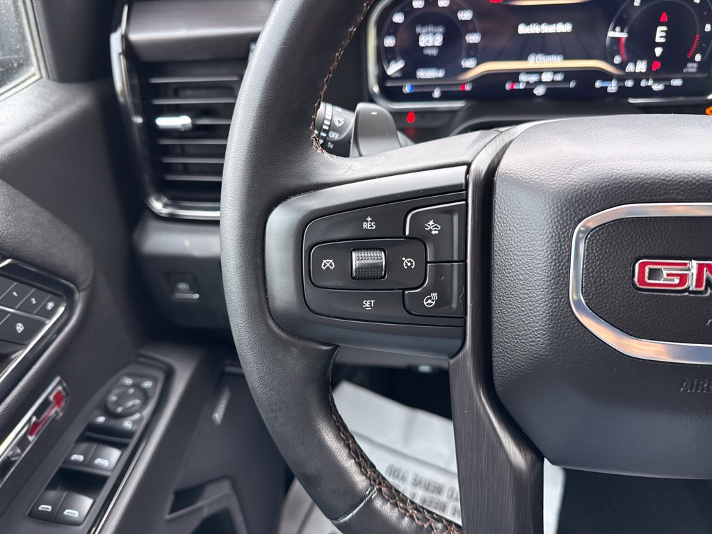 Used 2024 GMC Sierra 1500 AT4 w/ Technology Package AWD/4WD image 17