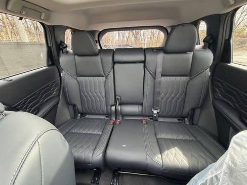 New 2026 Mitsubishi Outlander SEL image 37