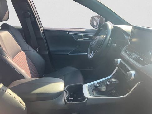 Used 2022 Toyota RAV4 XSE w/ Weather Package image 10