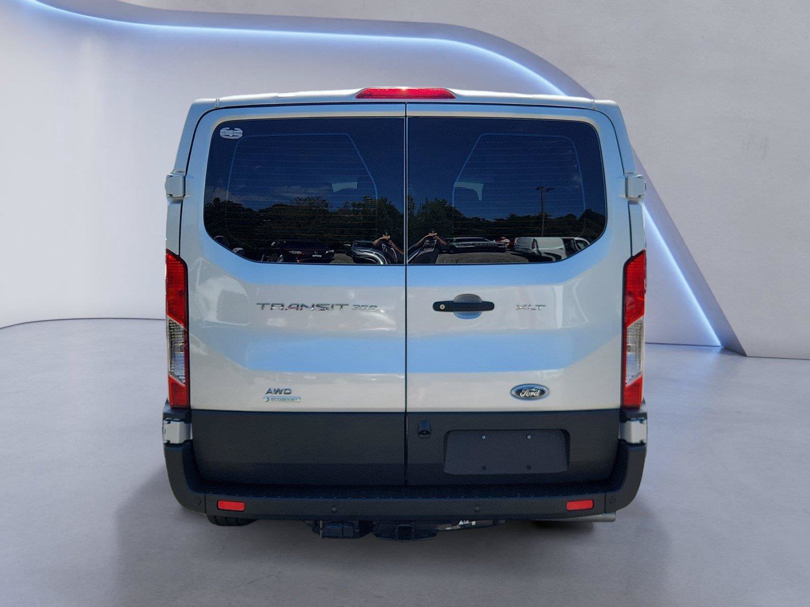 Used 2025 Ford Transit 350 XLT AWD/4WD image 4