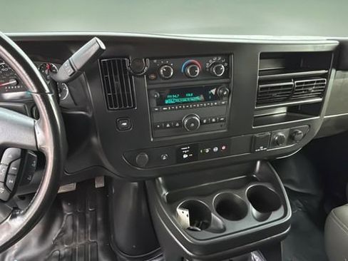 Used 2022 Chevrolet Express 3500 LS image 10