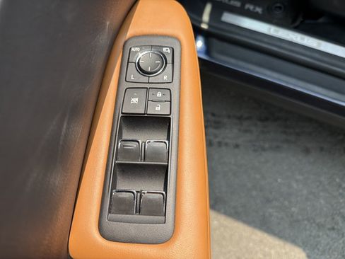 Used 2022 Lexus RX 450h AWD w/ Premium Package image 11