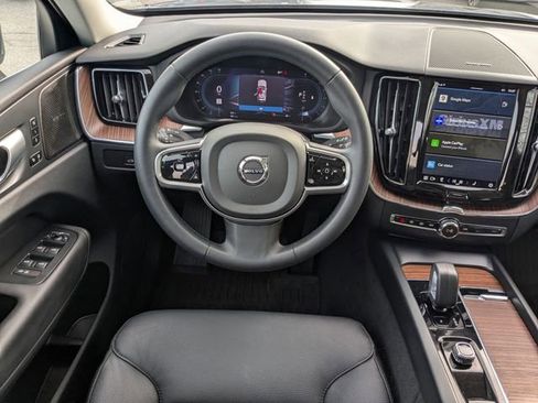 Certified 2023 Volvo XC60 B5 Plus w/ Protection Package Premier image 21