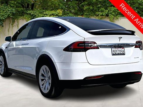 Used 2019 Tesla Model X Long Range image 4
