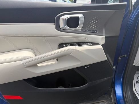 Used 2022 Kia Sorento SX FWD image 21