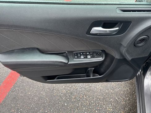 Used 2021 Dodge Charger SXT w/ Blacktop Package image 13