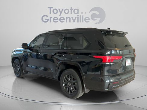 Certified 2024 Toyota Sequoia Platinum AWD/4WD image 4