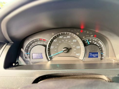 Used 2015 Toyota Camry LE FWD image 18