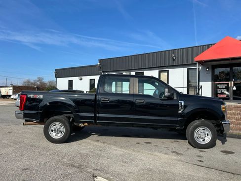Used 2018 Ford F250 XL w/ Power Equipment Group image 7