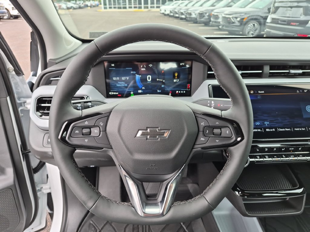 New 2027 Chevrolet Bolt LT w/ Comfort Package FWD image 16
