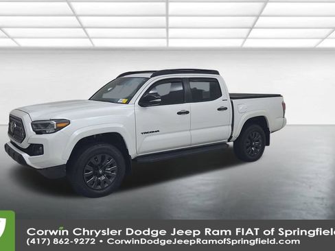 Used 2023 Toyota Tacoma Limited image 7