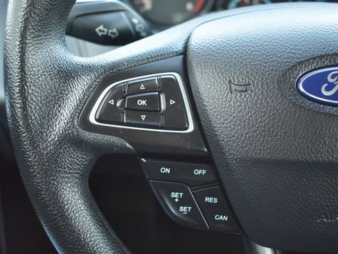 Used 2017 Ford Focus SE image 18