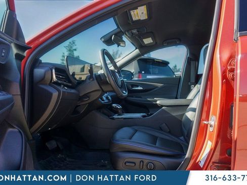 Used 2024 Buick Envista Sport Touring w/ Convenience I Package FWD image 3