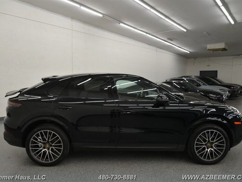 Used 2021 Porsche Cayenne S AWD/4WD image 10