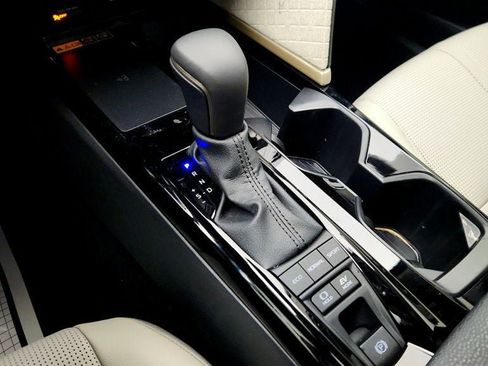 Used 2026 Toyota Camry XLE image 17