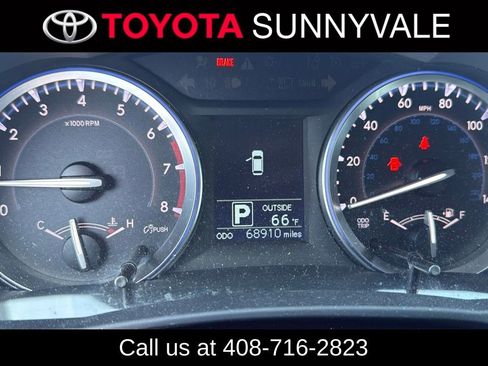 Used 2016 Toyota Highlander Plus FWD image 3