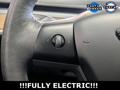 Used 2023 Tesla Model 3 Standard Range image 33