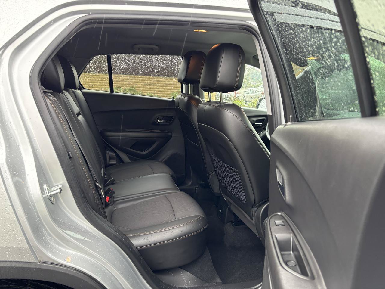 Used 2019 Chevrolet Trax LT w/ LT Convenience Package FWD image 38