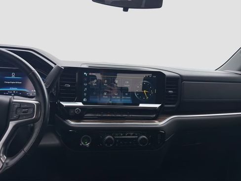 Used 2022 Chevrolet Silverado 1500 LT image 15