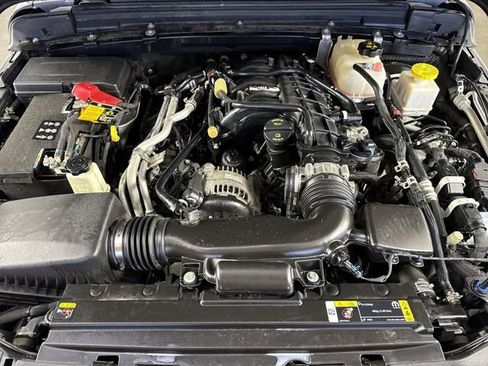 Used 2023 Jeep Gladiator Overland AWD/4WD image 25
