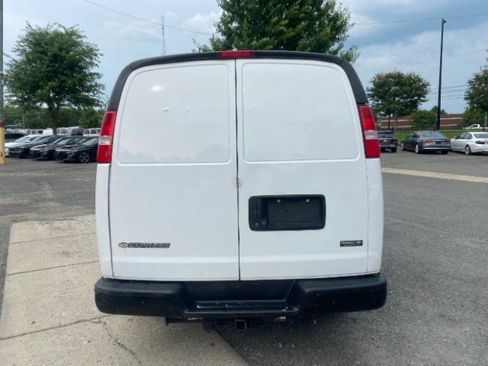 Used 2020 Chevrolet Express 2500 w/ Driver Convenience Package image 4