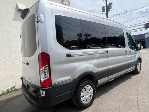 Used 2018 Ford Transit 250 148 Medium Roof RWD image 9