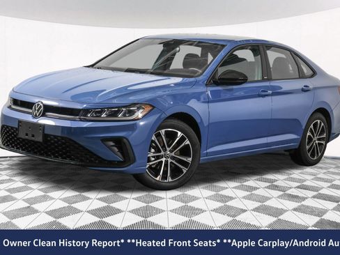 Used 2025 Volkswagen Jetta Sport FWD image 2