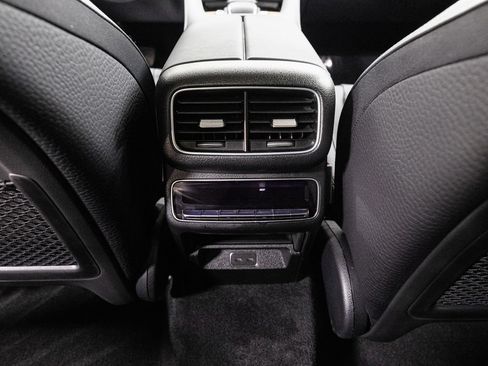 Used 2025 Mercedes-Benz GLE 450e 4MATIC image 30