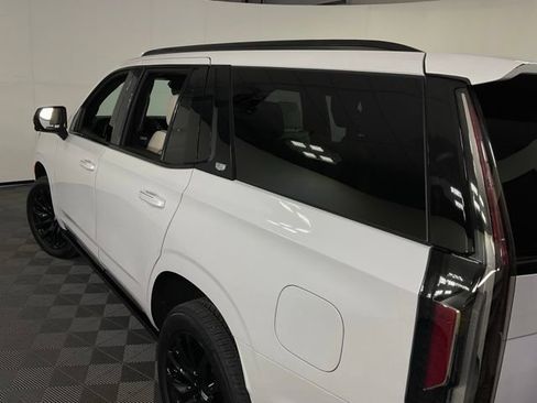 Certified 2022 Cadillac Escalade Sport w/ Touring Package AWD/4WD image 37