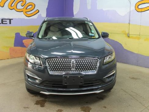 Used 2019 Lincoln MKC Select w/ Select Plus Package AWD/4WD image 6