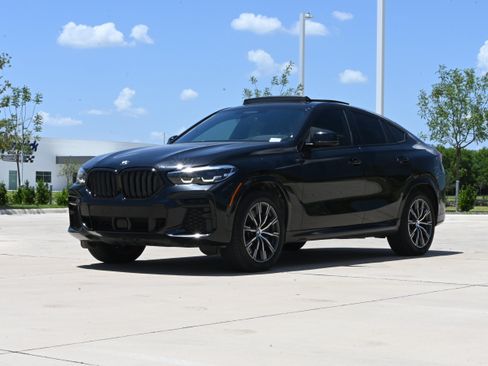 Used 2022 BMW X6 M50i AWD/4WD image 5