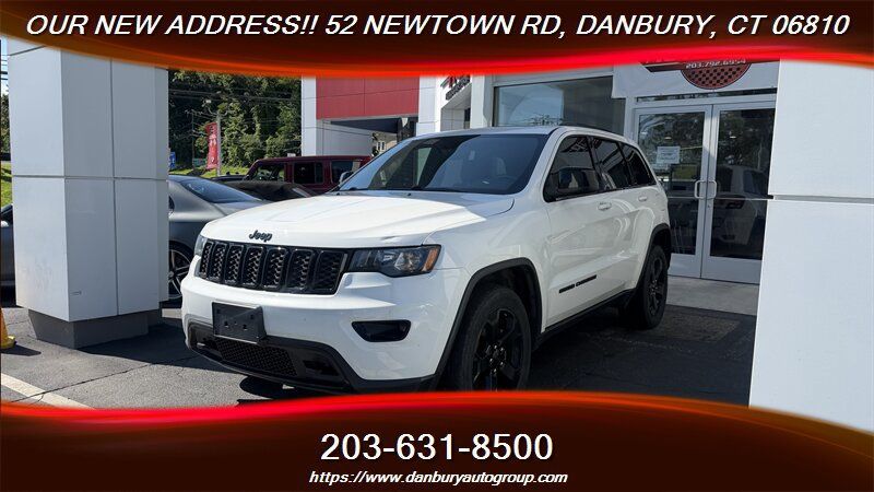 Used 2019 Jeep Grand Cherokee Laredo AWD/4WD image 1