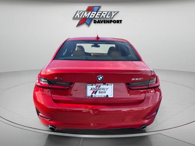 Certified 2022 BMW 330i xDrive Sedan w/ Convenience Package AWD/4WD image 4