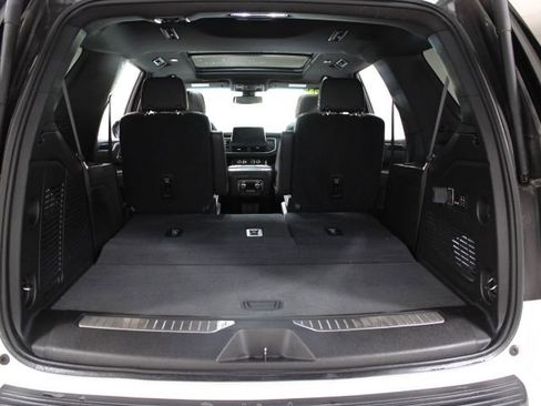 Used 2021 GMC Yukon AT4 image 37