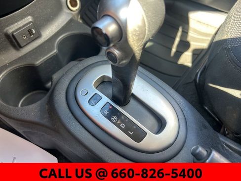 Used 2017 Nissan Versa SV image 16