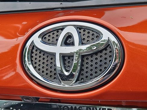 Used 2016 Toyota RAV4 Limited AWD/4WD image 32