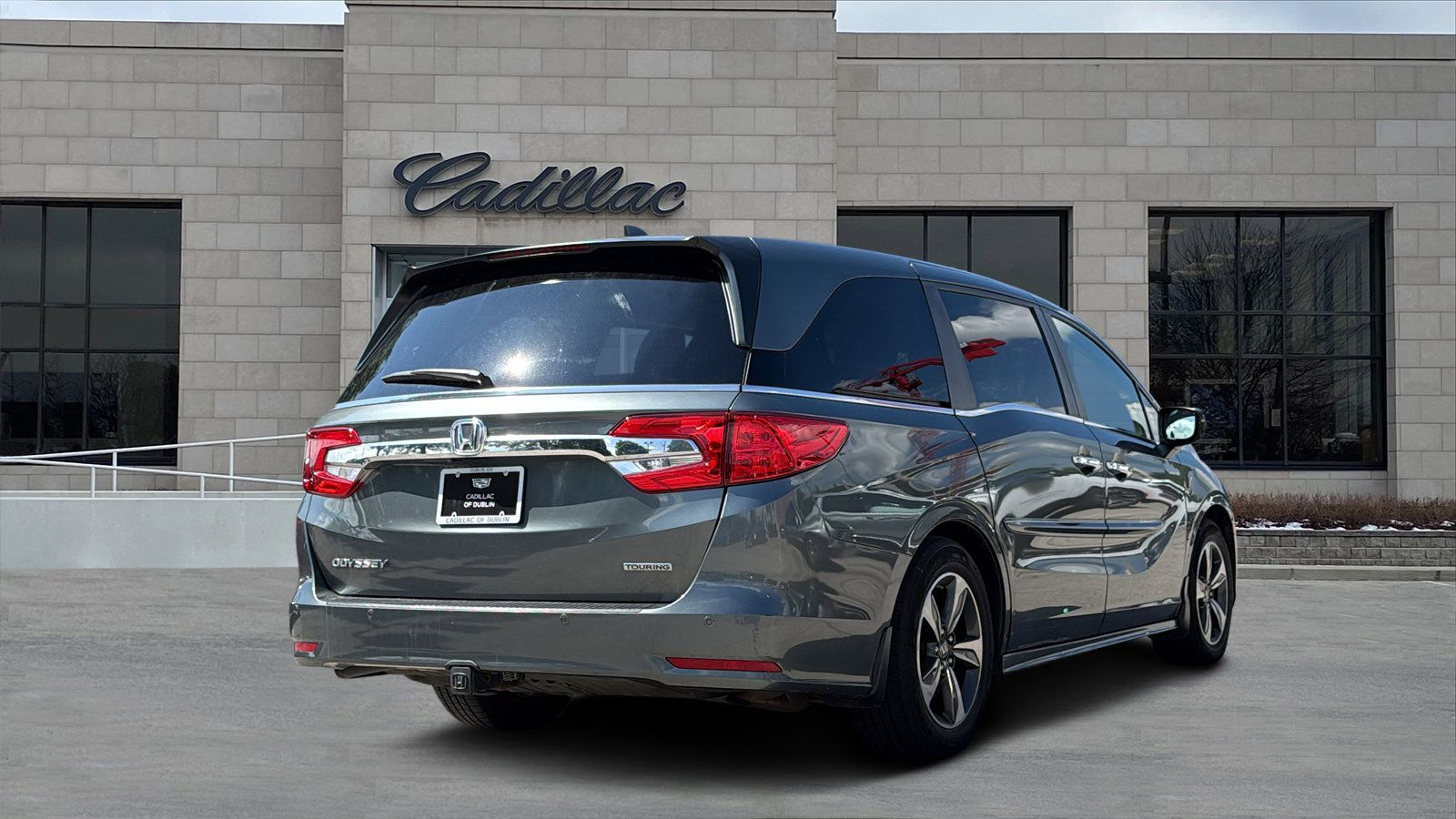 Used 2018 Honda Odyssey Touring image 3