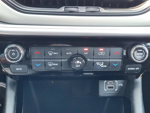 Used 2025 Jeep Compass Limited AWD/4WD image 20