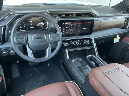 New 2026 GMC Sierra 2500 Denali Ultimate image 8