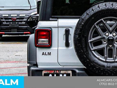 Used 2025 Jeep Wrangler Unlimited Sport AWD/4WD image 14