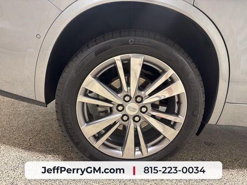Used 2024 Cadillac XT6 Premium Luxury w/ Technology Package AWD/4WD image 34