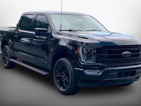 Used 2023 Ford F150 Lariat w/ Equipment Group 502A High AWD/4WD image 3