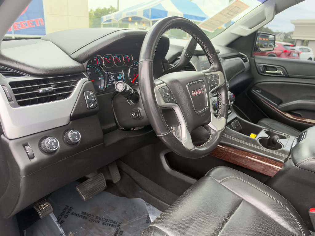 Used 2020 GMC Yukon XL SLT AWD/4WD image 25