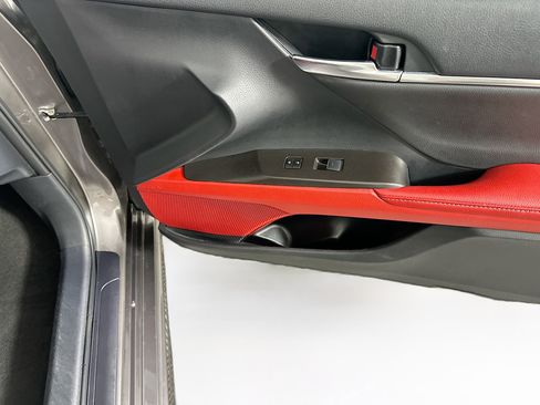 Used 2024 Toyota Camry XSE image 30