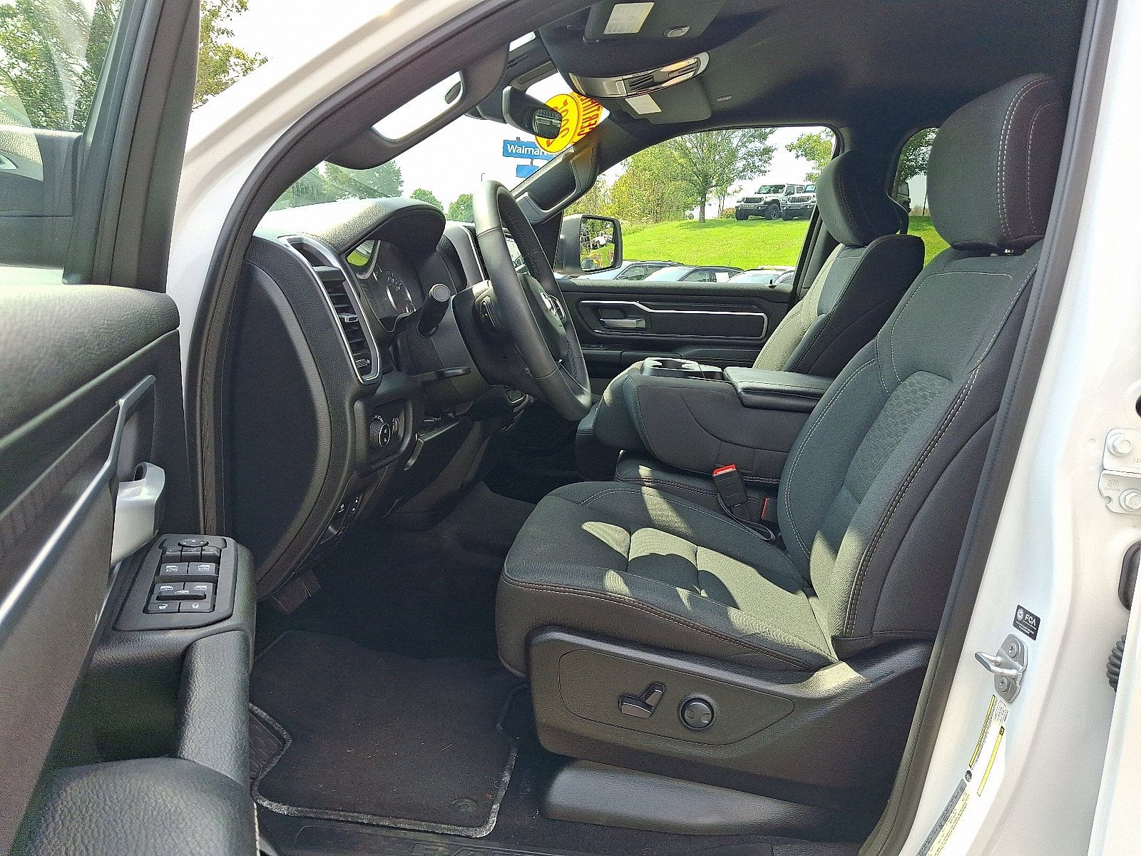 Used 2025 RAM 1500 Big Horn AWD/4WD image 13