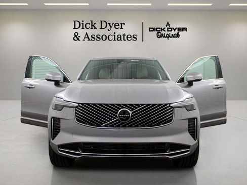 New 2026 Volvo XC90 B6 Plus w/ Protection Package Premier AWD/4WD image 7