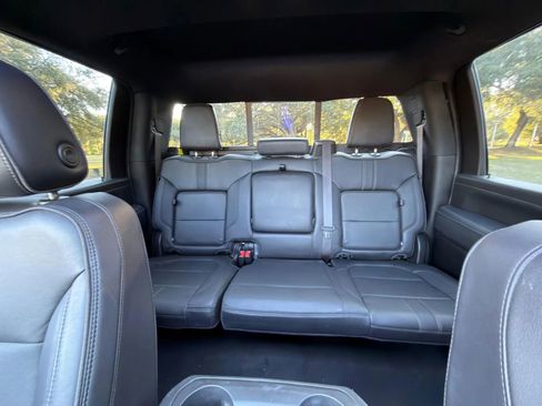 Used 2023 Chevrolet Silverado 2500 High Country w/ Safety Package II image 87