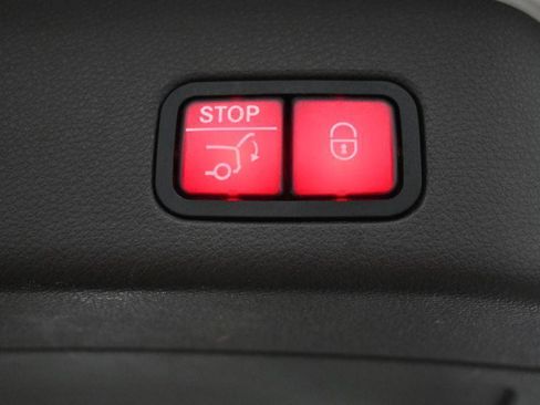 Used 2017 Mercedes-Benz GLE 350 4MATIC w/ Premium 1 Package image 17