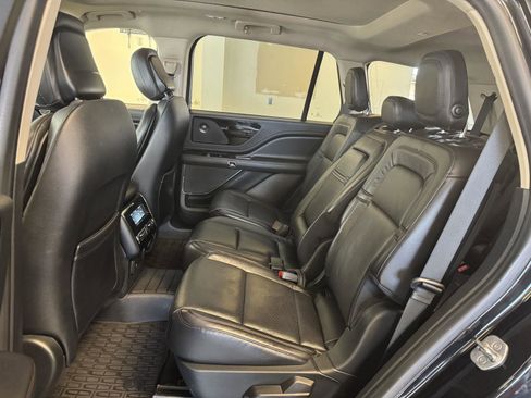 Used 2020 Lincoln Aviator Reserve w/ Equipment Group 201A image 32
