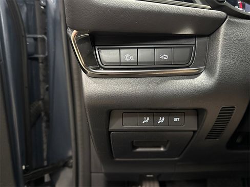 Certified 2024 MAZDA CX-30 AWD 2.5 S w/ Preferred Package image 23